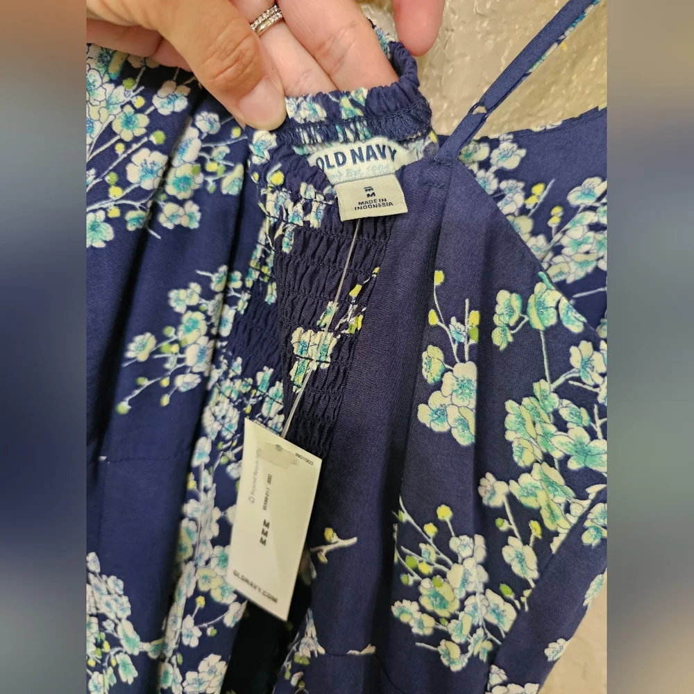 Old Navy Floral Spaghetti Strap Dress - Picture 3 of 7